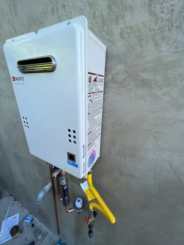 Tankless water heater installation for Eucalpytus Hill homes